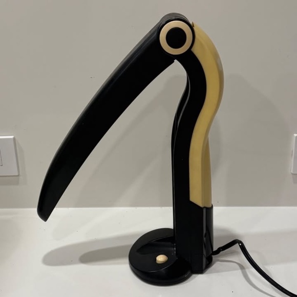 H.T. Huang RARE Toucan Lamp 1980's ICONIC - Picture 1 of 8